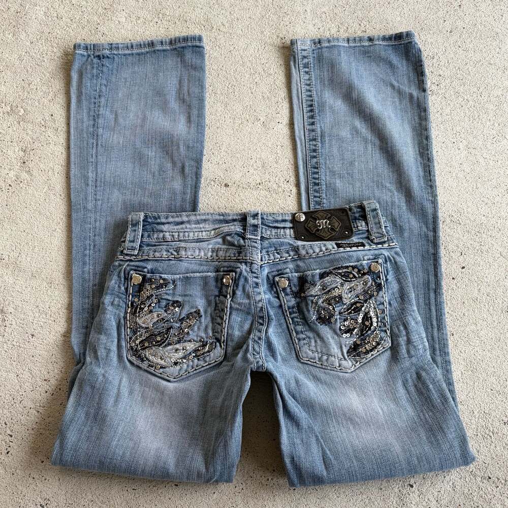 Miss Me Low Rise Jeans Women's Size 26 Faded Light Wash